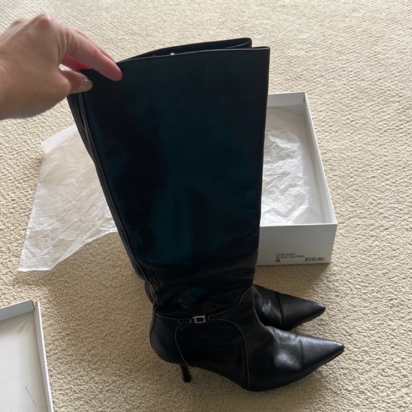 Black leather boots. Size 7 1/2 . Lots of life left in them. - Picture 1 of 8